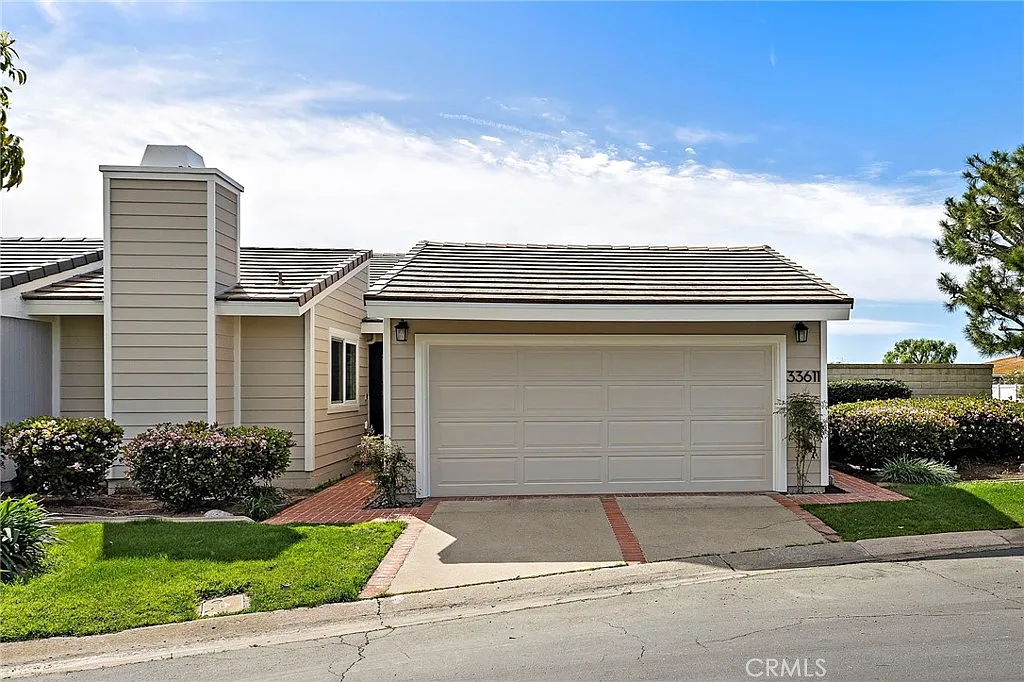 3 bed, 1482 sqft, $9,000 — Photo 2