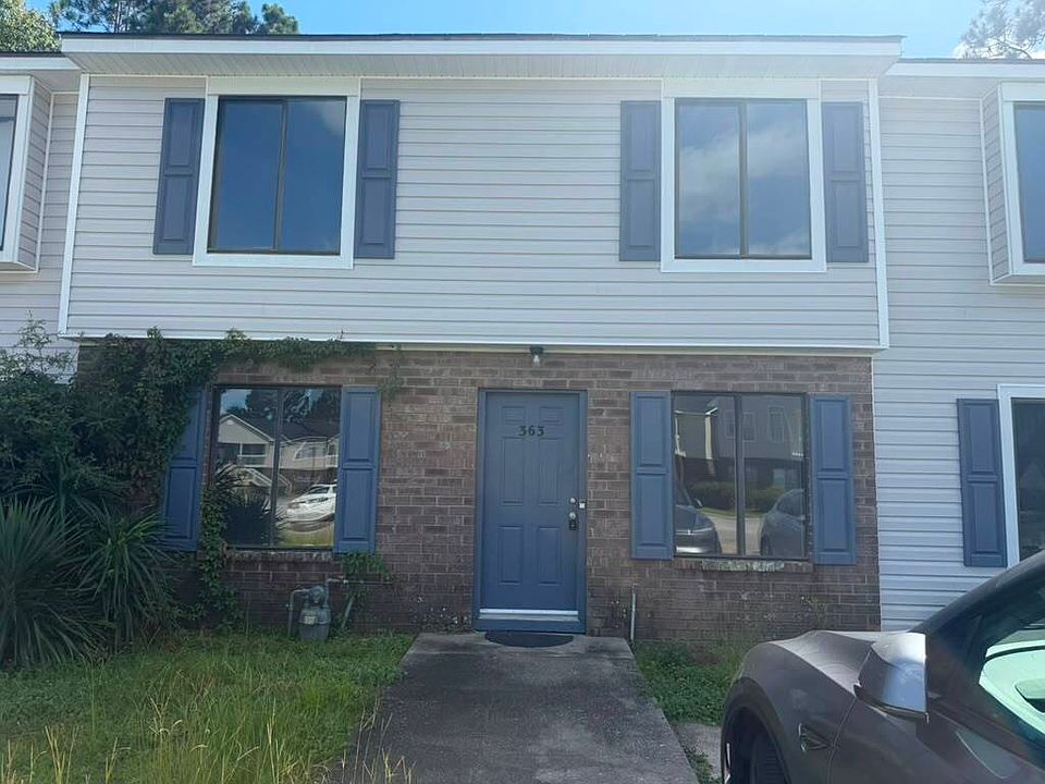 1st image of 363 Beverly St #1