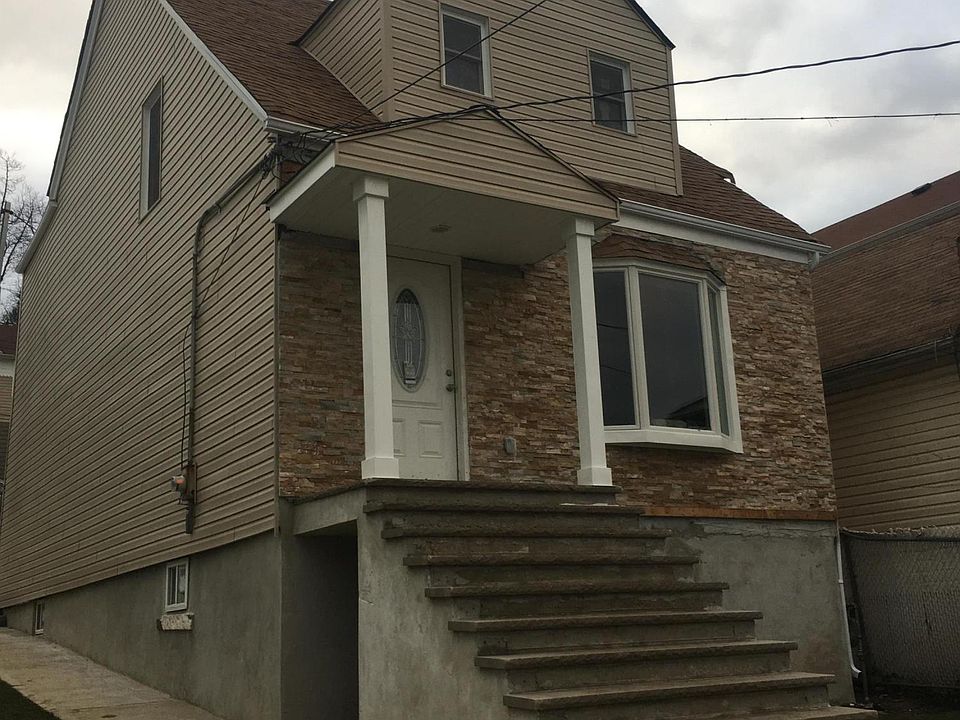 1st image of 44 Van Buren St