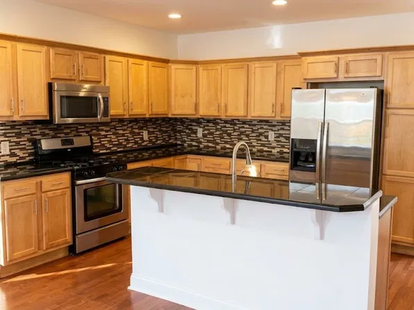2855 Sarah St, Pittsburgh, PA 15203