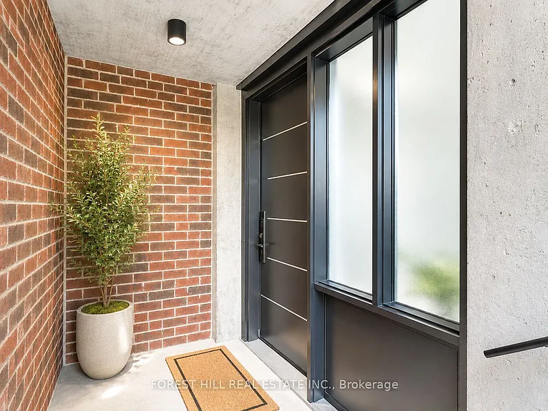 645 Coldstream Ave #BASEMENT — Photo 11