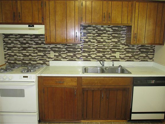 5th image of 767 Pearman Ave