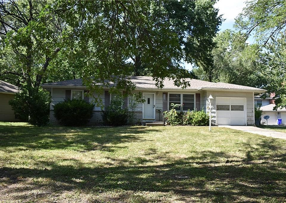 2808 NE 63rd St, Gladstone, MO 64119 Zillow