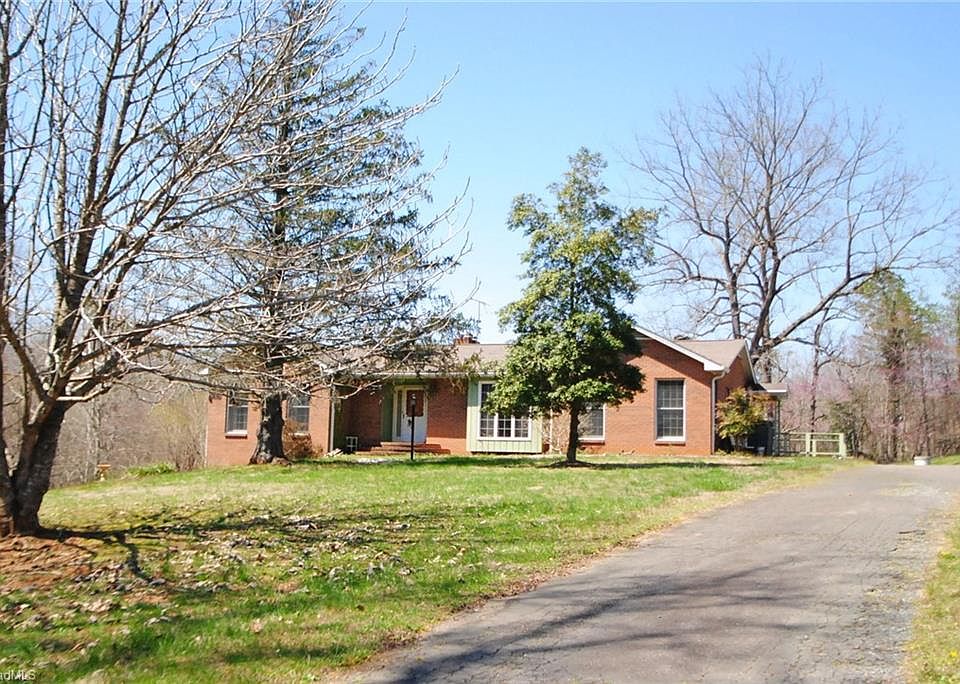1st image of 2089 W Westmoreland Rd