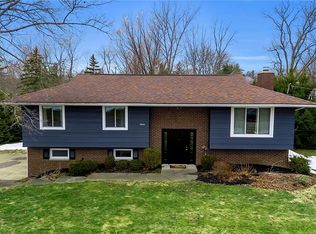 4862 Meadow Ln, Hamburg, NY 14075