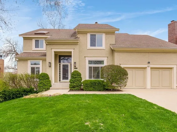 12509 Russell St, Overland Park, KS 66209