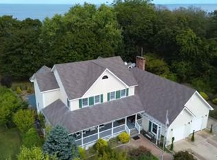 886 Sound Shore Road, Jamesport, NY 11901