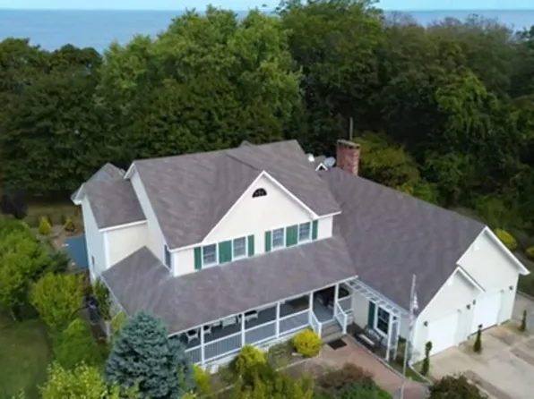 886 Sound Shore Road, Jamesport, NY 11901