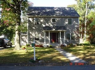 15 Walnut Ave, Trumbull, CT 06611
