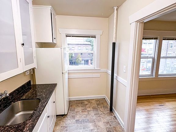 5th image of 621 1st Ave #308