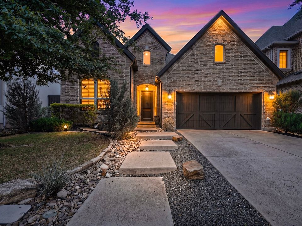 1st image of 7028 Luxborough Dr