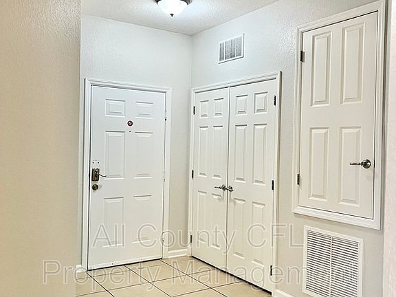 4th image of 4114 Breakview Dr Unit 203