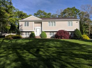 12 Bass Rock Rd, Richmond, RI 02812