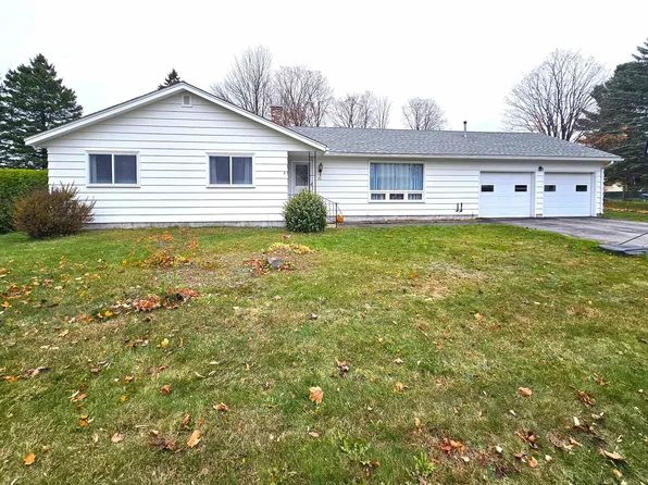 53 Beauchesne Street, Derby, VT 05829