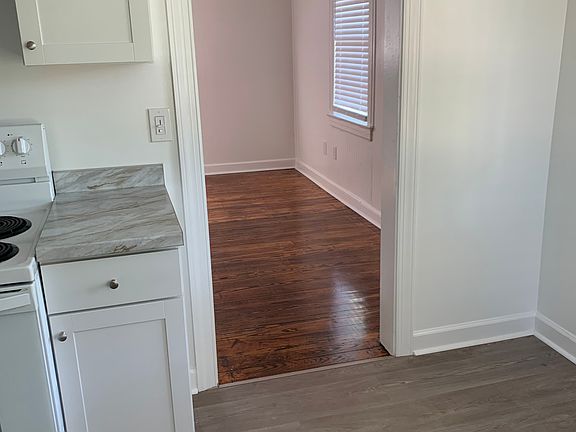 5th image of 2054 Ernest St