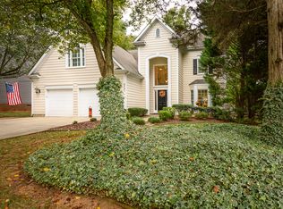 6731 Elmstone Dr, Charlotte, NC 28277