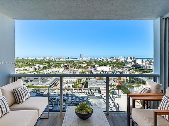 3rd image of 1800 Sunset Harbour Dr #1805