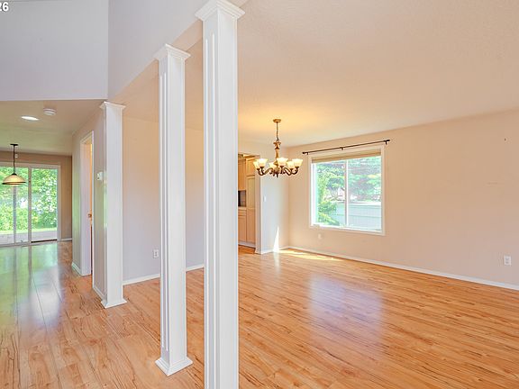 4th image of 1500 SE 185th Ave