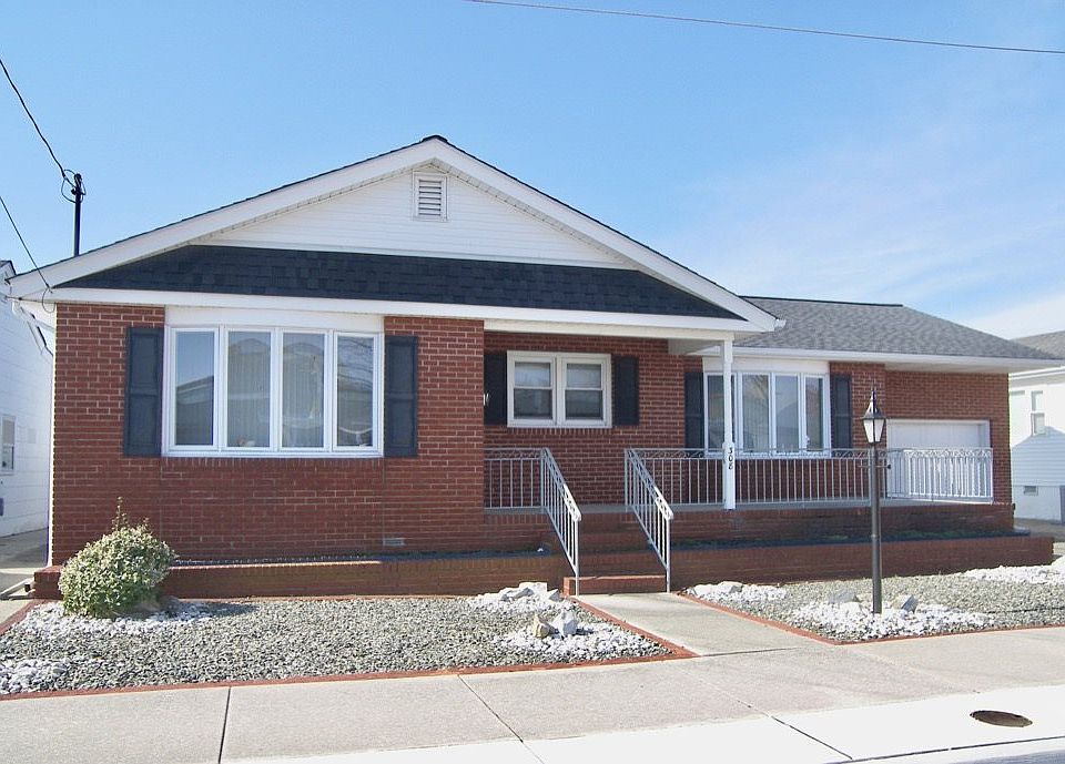 1st image of 308 E Newark Ave