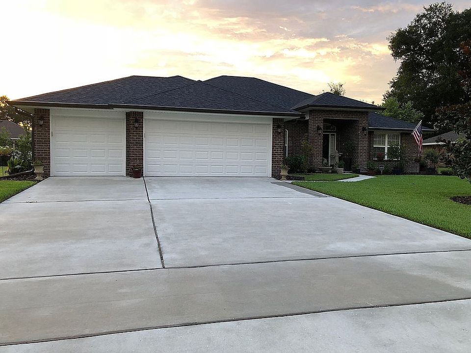 1st image of 707 Cinnamon Fern Ln