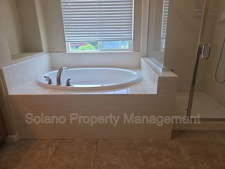 Antiquity Cir — Photo 6