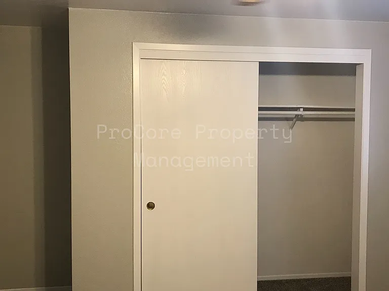803 NW 2nd St — Photo 18