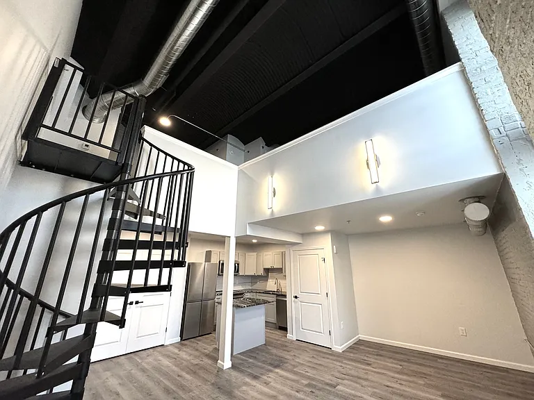 810 Monocacy St #207 — Photo 7