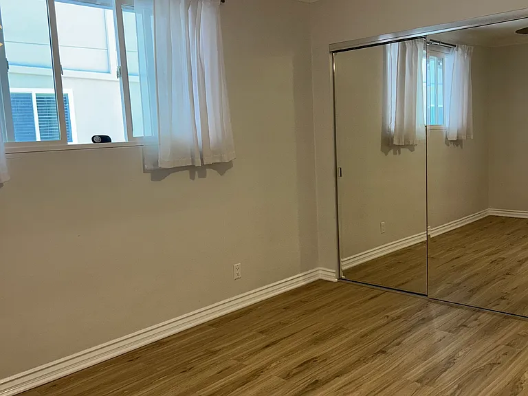 13000 Valleyheart Dr — Photo 6