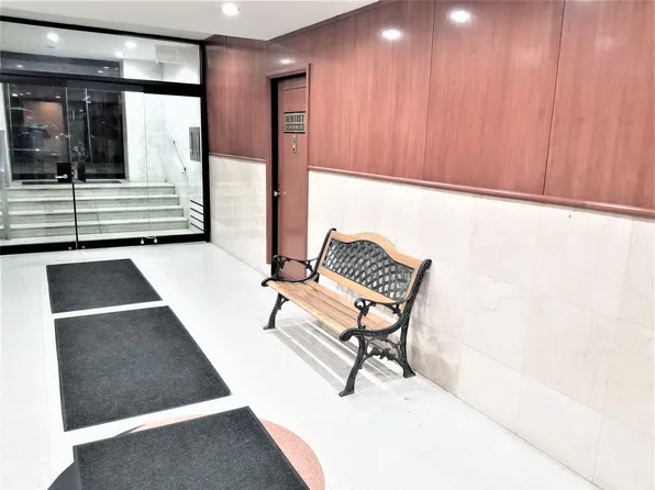 1577 East 17th Street image 13 of 21