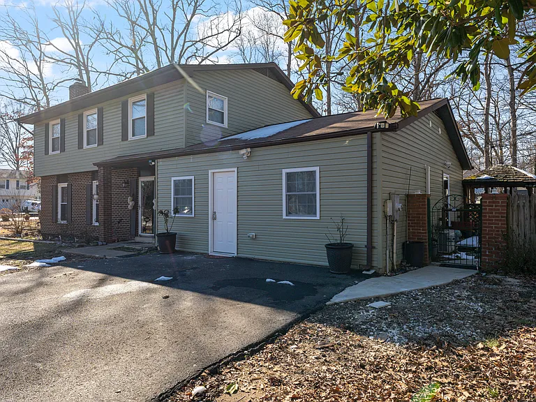 2 Webster Ct — Photo 19