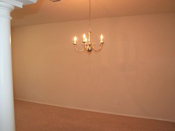2nd image of 5008 Willamette Ln