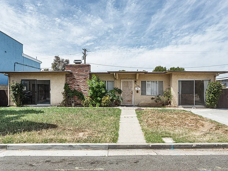 482 Minot Ave — Photo 1