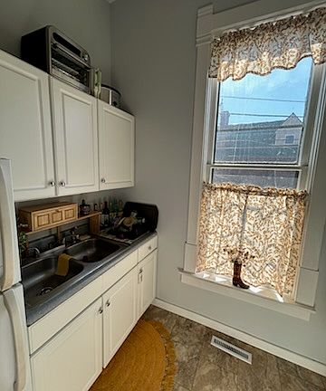 4th image of 600 Washington St #2-4