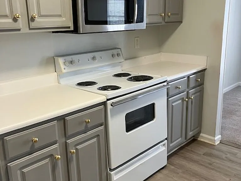 803K Bryce Ct — Photo 4