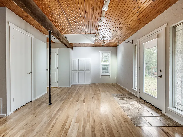 2233 Wood Hollow Rd — Photo 21
