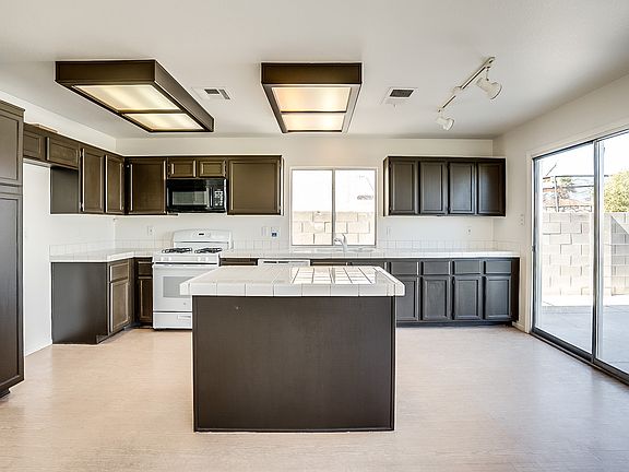 2nd image of 2042 Glistening Sands Dr