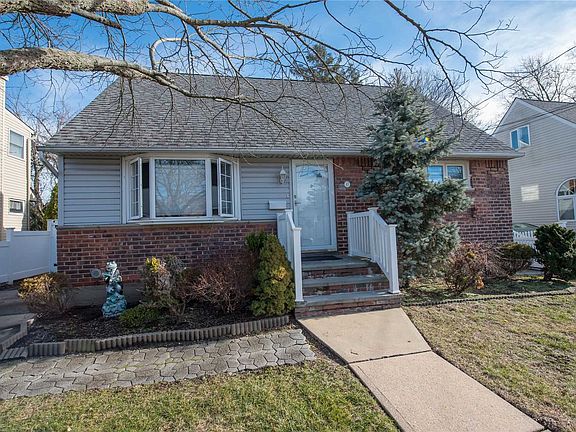 2nd image of 47 Cedar St