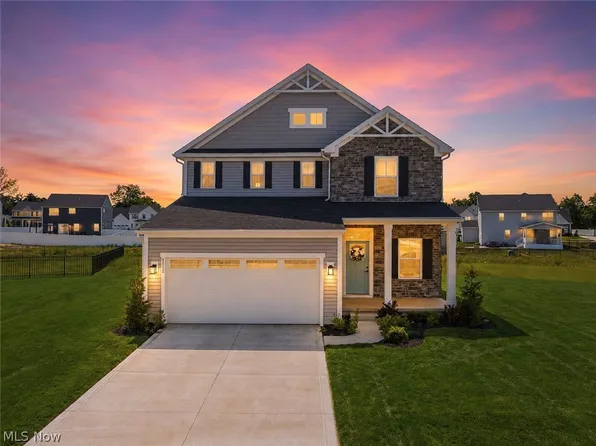 8082 Cora Ct, North Ridgeville, OH 44039