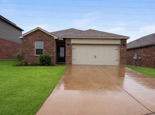 6341 Opal Hill Ct, Fort Worth, TX 76179