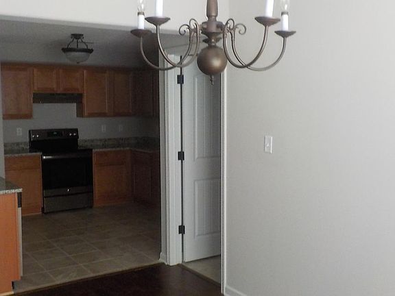 3rd image of 9386 Eckley Pl