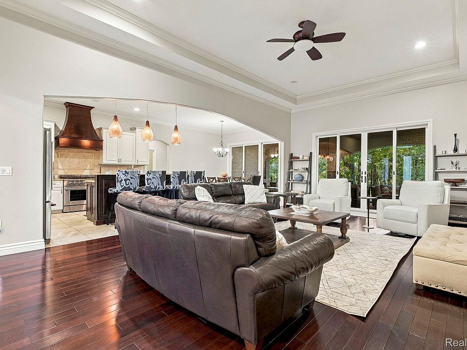 13050 Burningwood Dr, photo 11