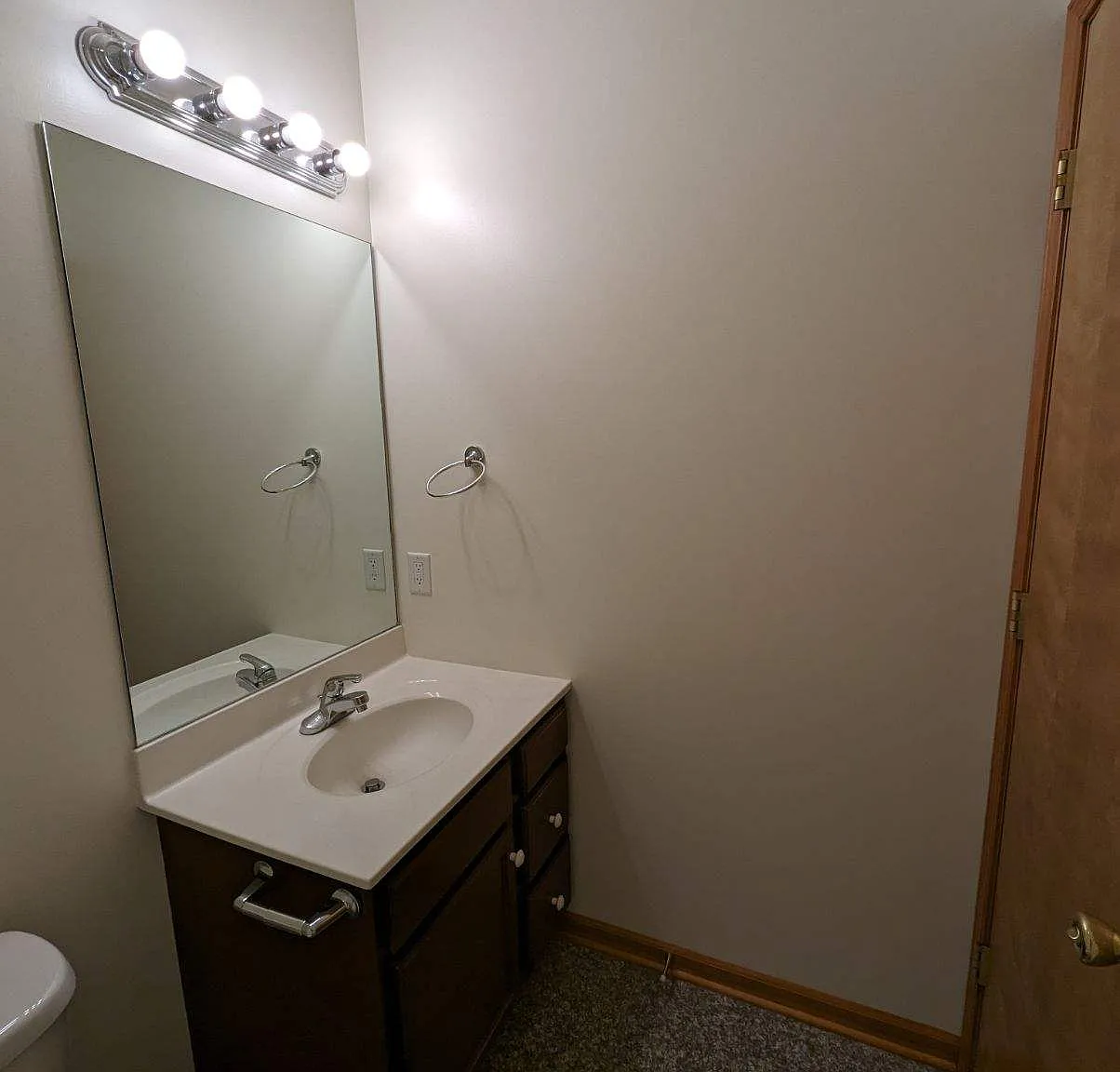 158 S College Avenue — Photo 4