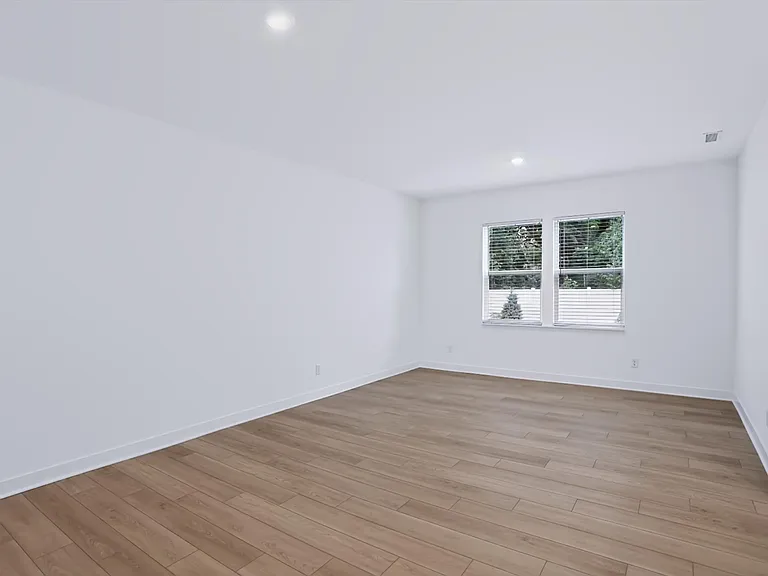406 Monarch Ln — Photo 13