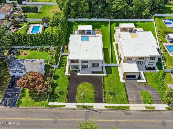 46 Whalepond Road, Oakhurst, NJ 07755