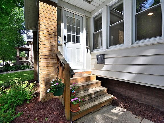 2nd image of 6602 Romona AVENUE