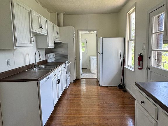 5th image of 124 S 29th St