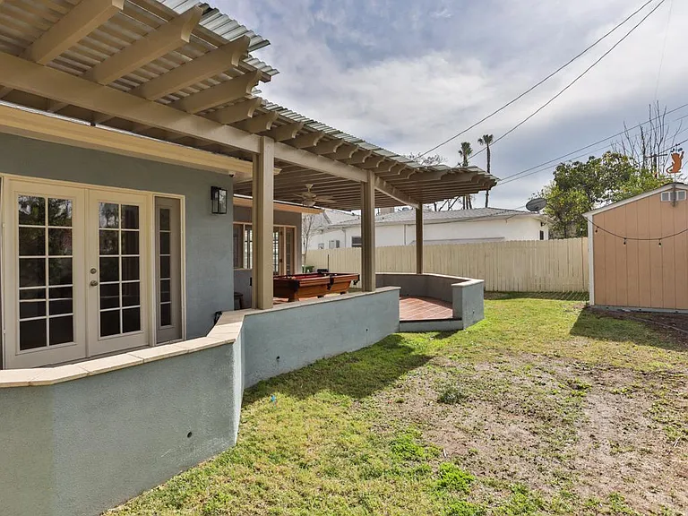 5907 Yarmouth Ave — Photo 22