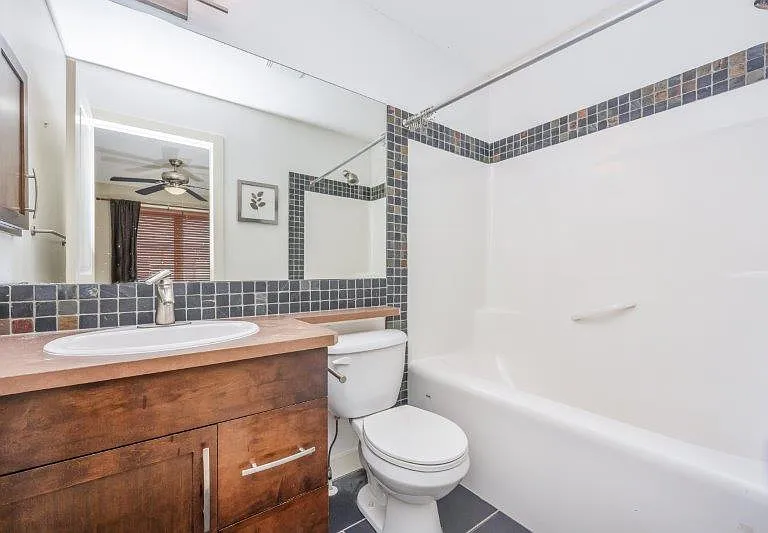 172 Aspen Hills Close SW — Photo 28
