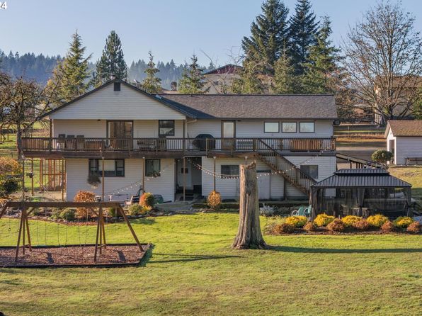 55696 Viewcrest Pl, Warren, OR 97053
