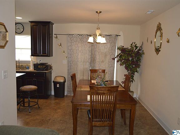 3rd image of 7400 S Catawba Cir NW